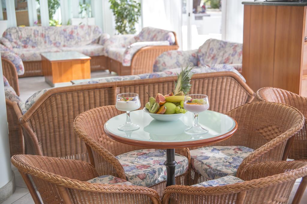 Ciccio Hotel Мисано Адриатико Екстериор снимка